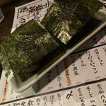 磯べぇ - 焼きおむすび360円