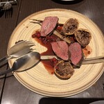 レッチェ - 丹波篠山産鹿肉のローストと鹿肉のクロメスキ
