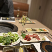 近江うし 焼肉 にくTATSU 青山本店 - 
