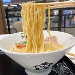 麺や 鳥の鶏次 ららぽーと堺店 - 鶏そば フロマージュ