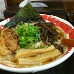 八頭龍ラーメン 750円
          