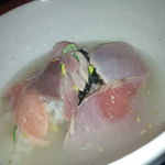 まかない屋 - 後半は出汁を掛けて海鮮茶漬け。