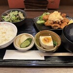 宮崎地鶏炭火焼 車 - 