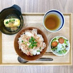 発酵喫茶とお食事処 まんまる村 - 