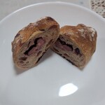 ビーバー ブレッド - クランベリーといちごのWベリー