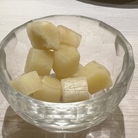 鮨 なんば 日比谷 - ガリ