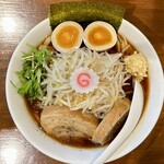 ヤマネコ軒 - 特製豚そば＋ヤサイ増し＋ニンニク＋オロチ変更