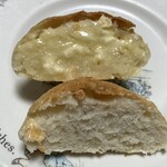 MAHL ZEIT - プチ白パンの断面