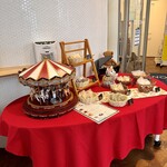 街カフェ コクーン - 入り口の小物たち❶