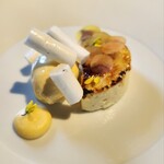 ヒカリヤ ニシ - 「人参と金柑」シブーストに人参スライス、金柑ジェラートにメレンゲ、レモンクリーム添え。