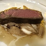 明治記念館 - 近江牛ヒレのグリル