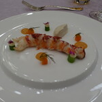 ホテル日航大分 オアシスタワー - オマール海老カリフラワーのフォンダンとラメルジェ．ド．クリュスタッセ野菜のクーリィ春菜園風