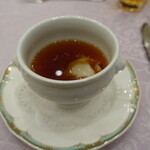 ホテル日航大分 オアシスタワー - コンソメスープ　鴨のラヴィオリ　トリィフの香り