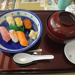 和食レストランとんでん 東寺山店