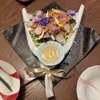 雪月風花 本店  - 燻製ベーコンのブーケサラダ見ているだけでも幸せな気分になれます(^^)