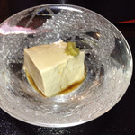 無似舎 - 名物胡麻豆腐