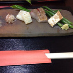 無似舎 - イカとハマチのお刺身