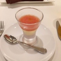 レーヌ デ プレ - 