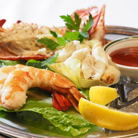 “シーフードプラッター” ロブスター・シュリンプ・クラブミート（2名様用）