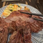 炭焼牛たん東山 - 肉厚な牛タンは幸せです