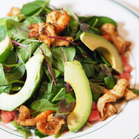 グリルド シュリンプ＆アボカド サラダ