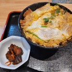 お食事処 壱 - かつ丼　850円