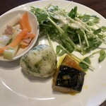 カネ保水産 - ランチメニューの前菜