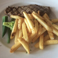 ビストロモンマルトル - 