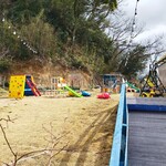 アクアマリン糸島 - 手作り公園。鶏小屋もあります。