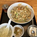 楽苑 - 上海焼きそば