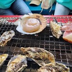 アクアマリン糸島 - 牡蠣がデカい