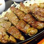 ふくみや - ブラックアンガス。身の締まったお肉でした。お肉200gに御飯、味噌汁付で1280円。検索して驚き。福岡や東京ではこんな値段では食べられないお肉なんですね。