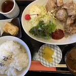波麗路 - 鳥カラアゲ定食
