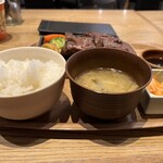 MEAT&WINE WINEHALL GLAMOUR - 