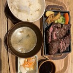 MEAT&WINE WINEHALL GLAMOUR - 