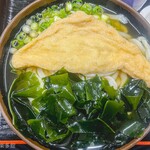 麺紡 - きつねとわかめ