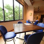 La Stanza - ビルの３階にある解放感