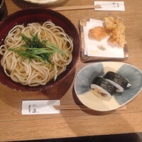 自家製粉石臼挽きうどん 青空blue 本店 - 