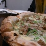 covo - 鴨とネギ 燻製スカモルツァチーズ ピッツァ