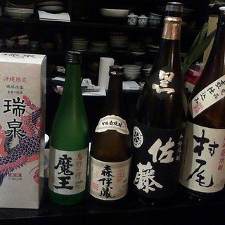 烧酒和当地酒的品种也很齐全!!