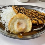 カレーのチャンピオン  - Ｌカツカレーレギュラー　卵トッピング