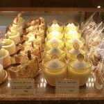 カルチェ・ラタン - ショーケース内の品