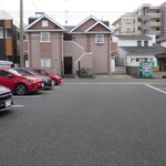 カルチェ・ラタン - 裏の駐車場