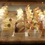 カルチェ・ラタン - ショーケース内の品