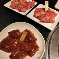 焼肉専科 肉の切り方 日本橋本店 - 