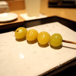 おみ乃 椿 - 銀杏