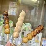 新雀 本店 - みたらし団子、きなこ団子