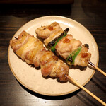 おみ乃 椿 - 伊達鶏 せせり & 高原比内地鶏 せせり