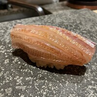 鮨結う紬 - カスゴ