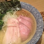 麺屋一燈 - チャーシュー香味そば(塩)美味です。メニュー名がちょっとあやふや